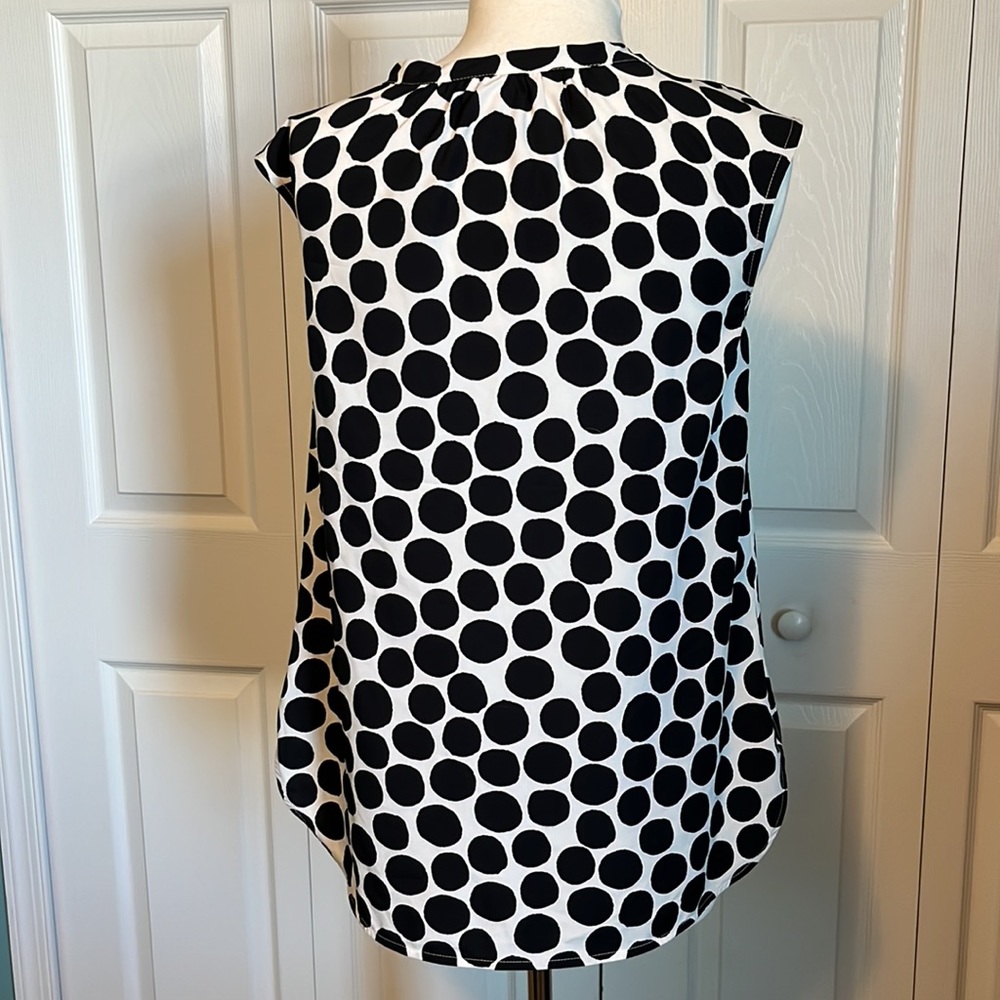 ⭐️Merona Top - Picture 2 of 3
